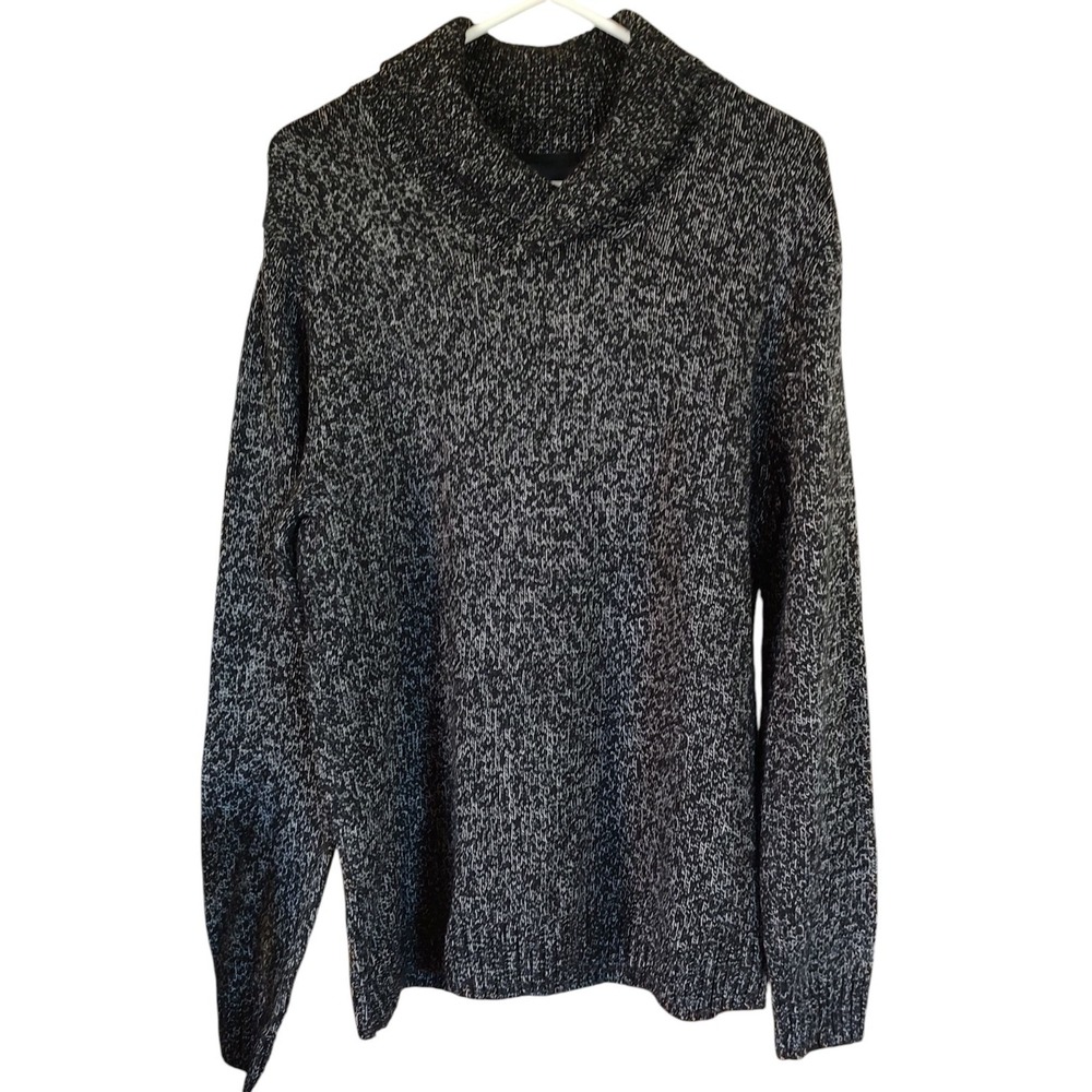 H and M Knit Sweater V Neck Long Sleeve Black and White Stretch‎ Mens Size Large